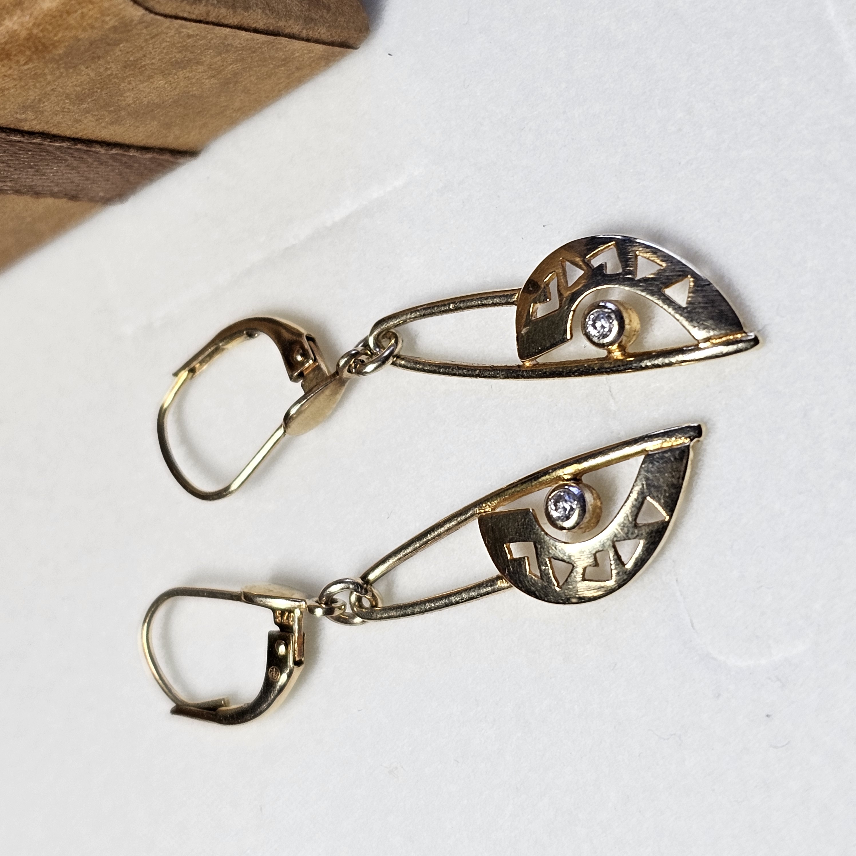 Nostalgische Ohrringe Ohrhänger Gold 375 Kristallsteinchen klar Design Vintage elegant OR182