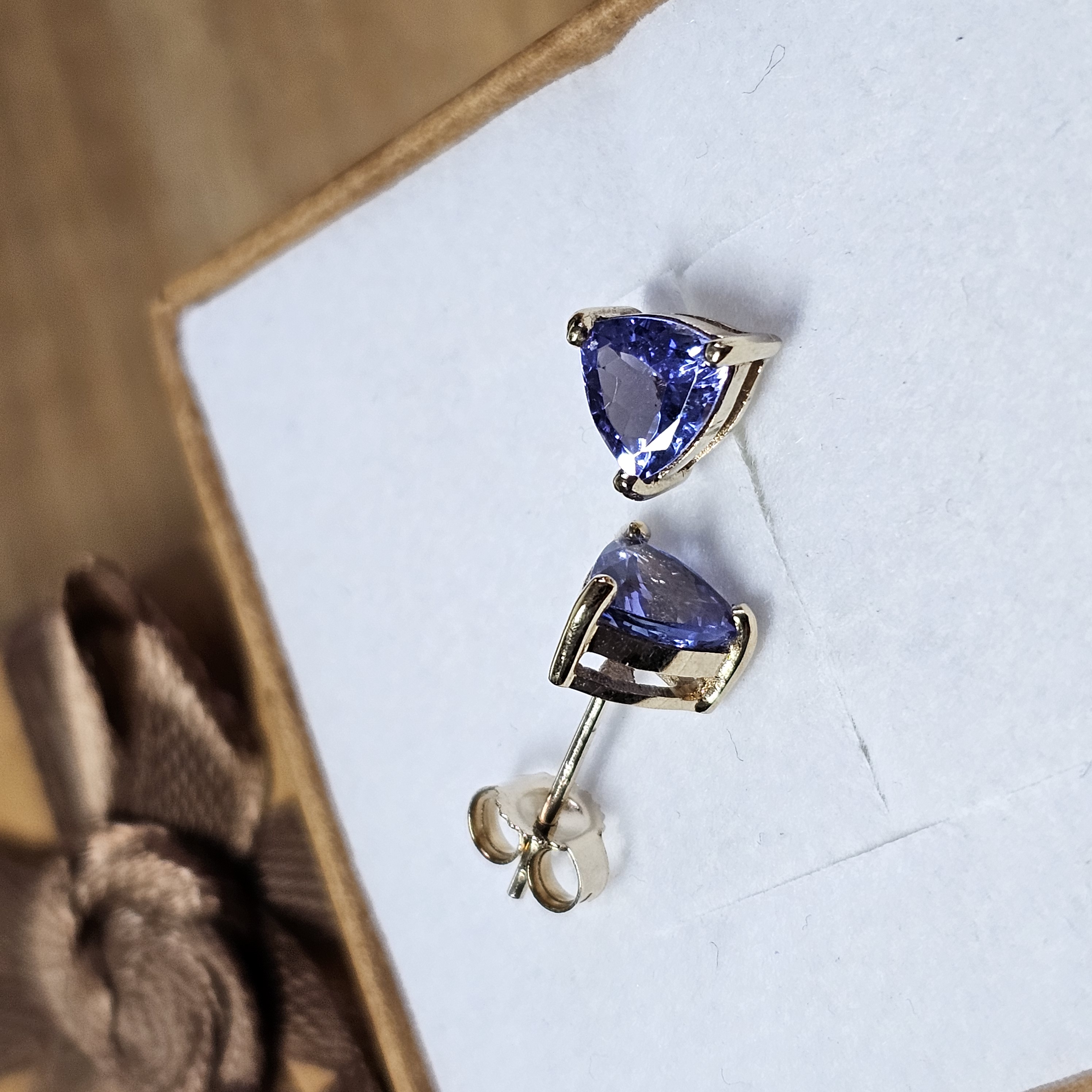 Ohrringe Ohrstecker Gold 375 Tansanit Vintage Design elegant OR204