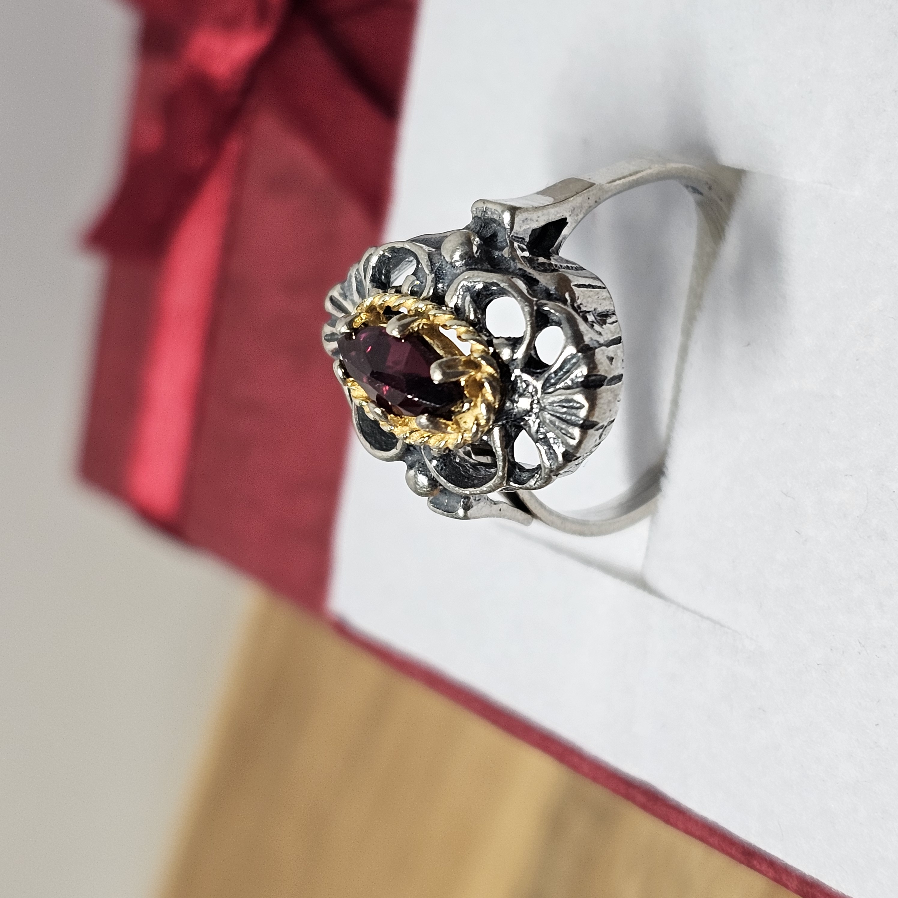 18 mm Nostalgischer Ring Silber 835 teilvergoldet Turmalin himbeerfarben Shabby Vintage kunstvoll selten rar SR1309