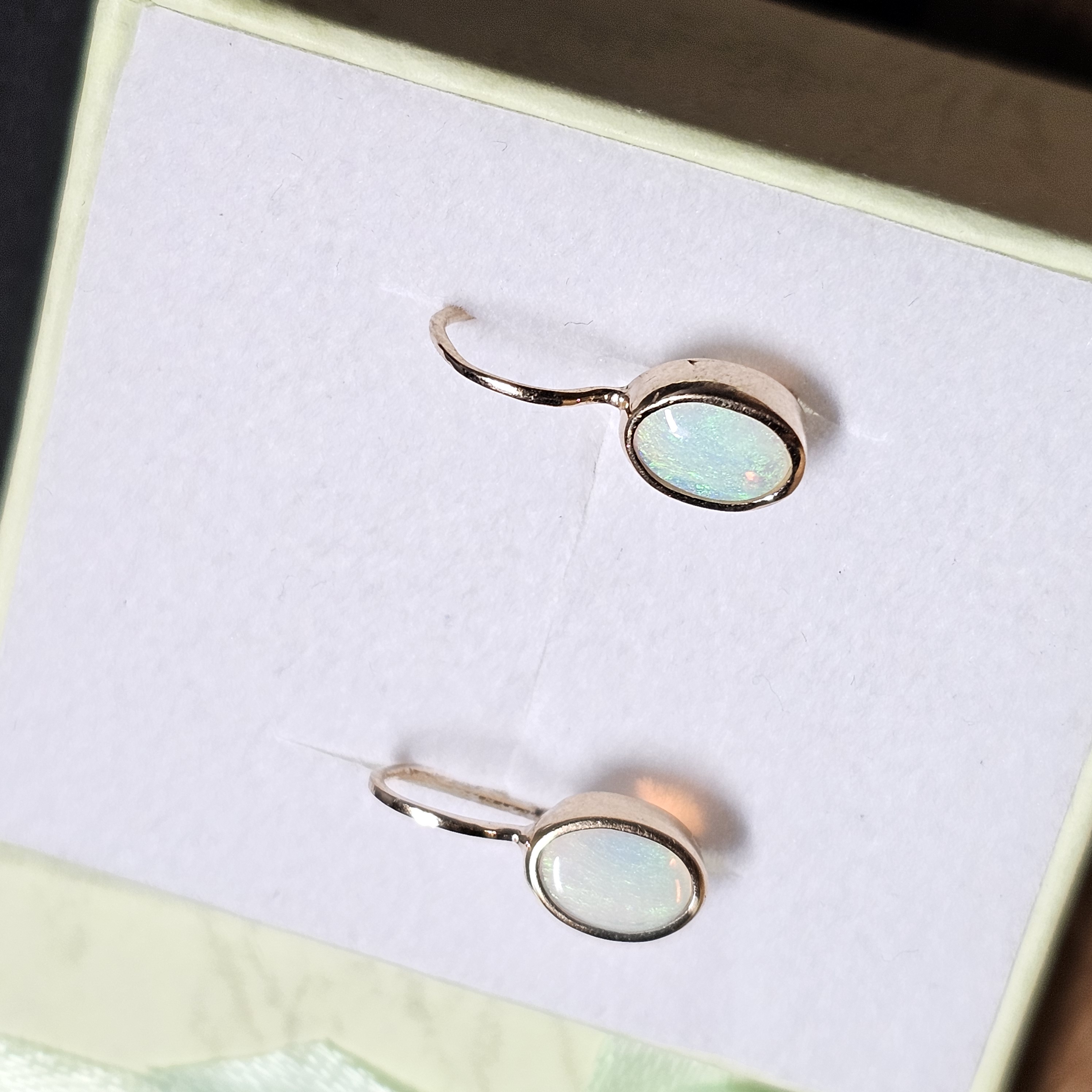 Ohrringe Ohrhänger Gold 333 Opale blau nostalgisch fein Vintage elegant OR207